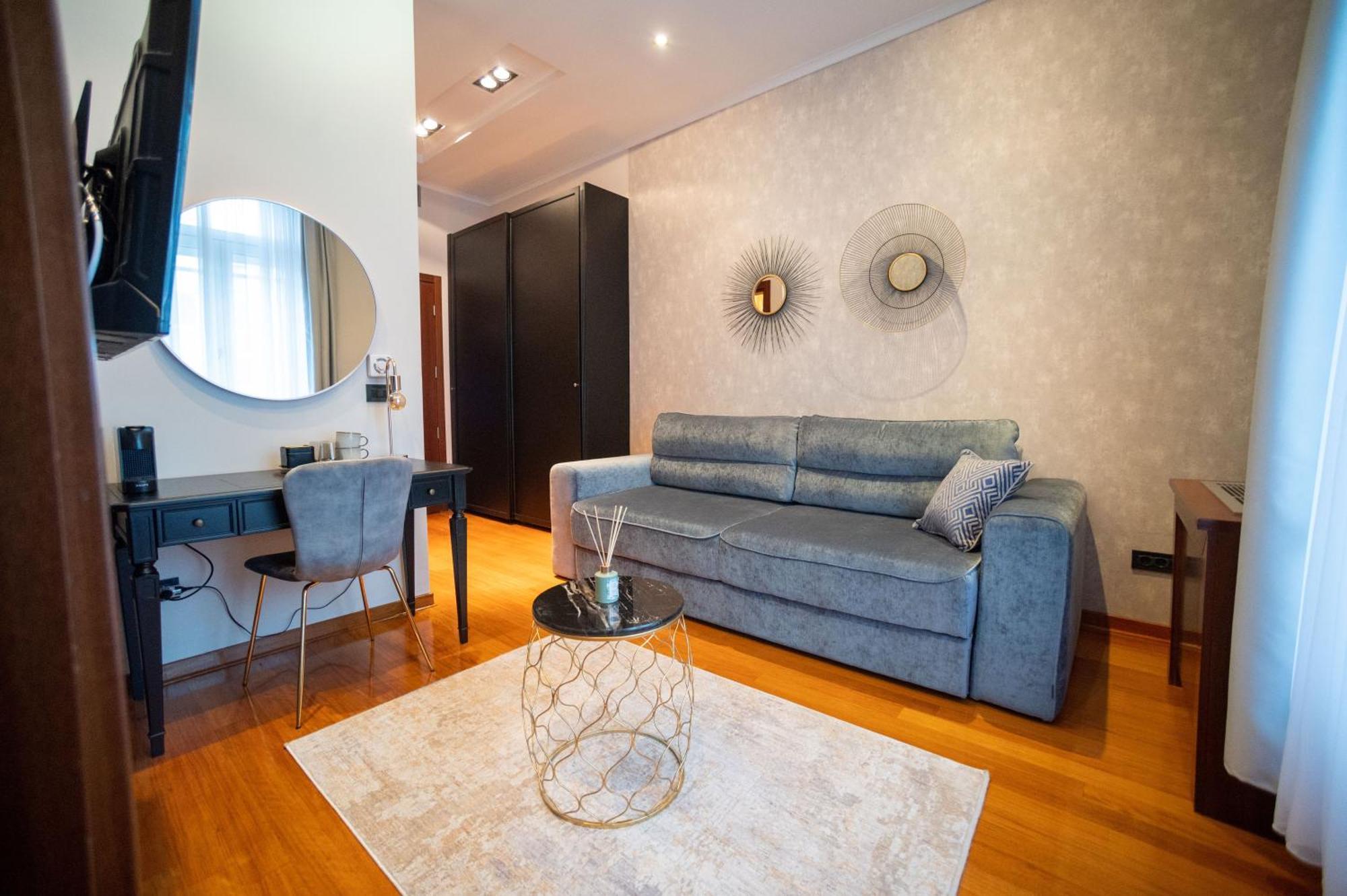 Natali Luxury Suites- Mini Rooms Белград Экстерьер фото