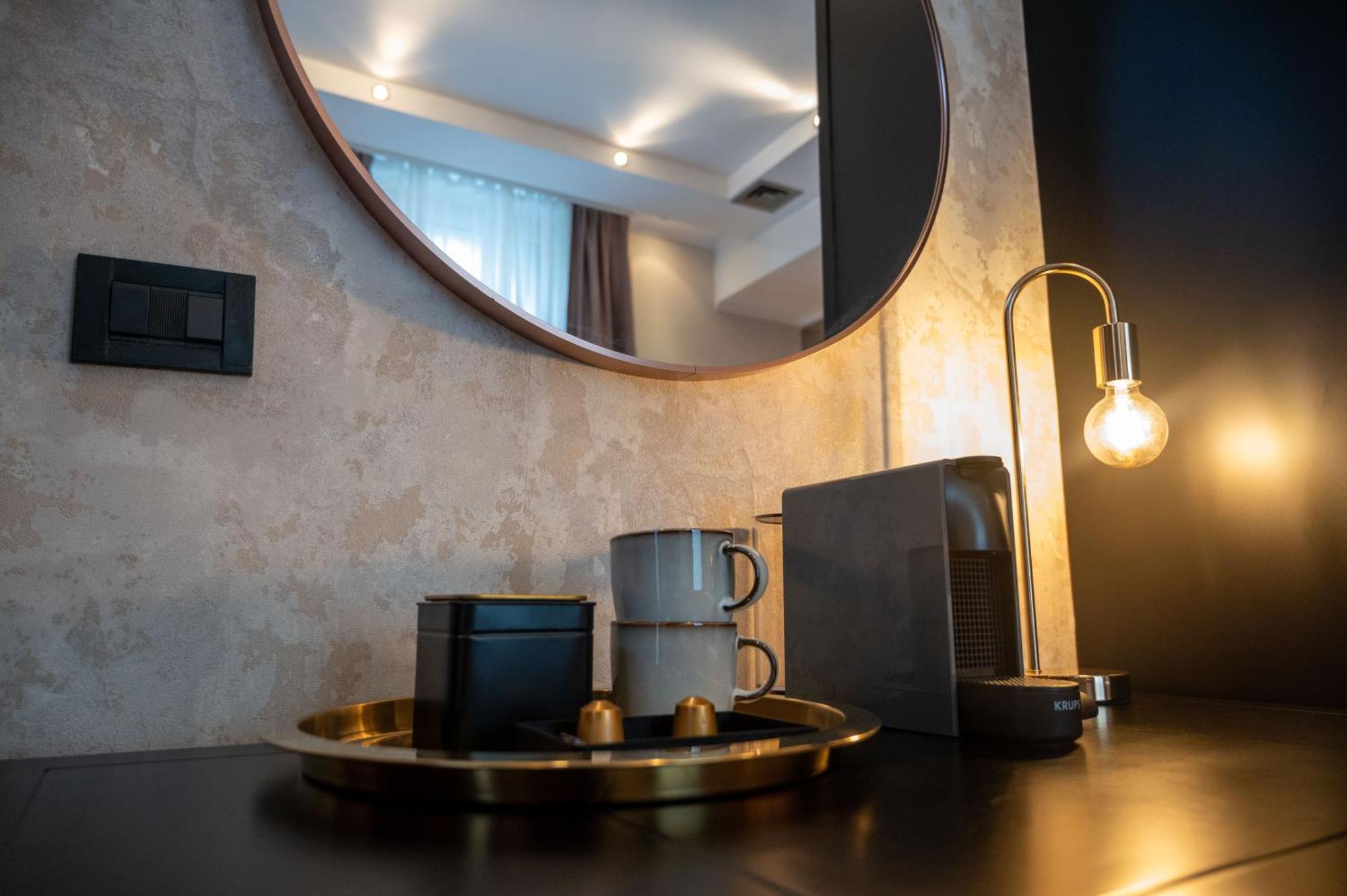 Natali Luxury Suites- Mini Rooms Белград Экстерьер фото